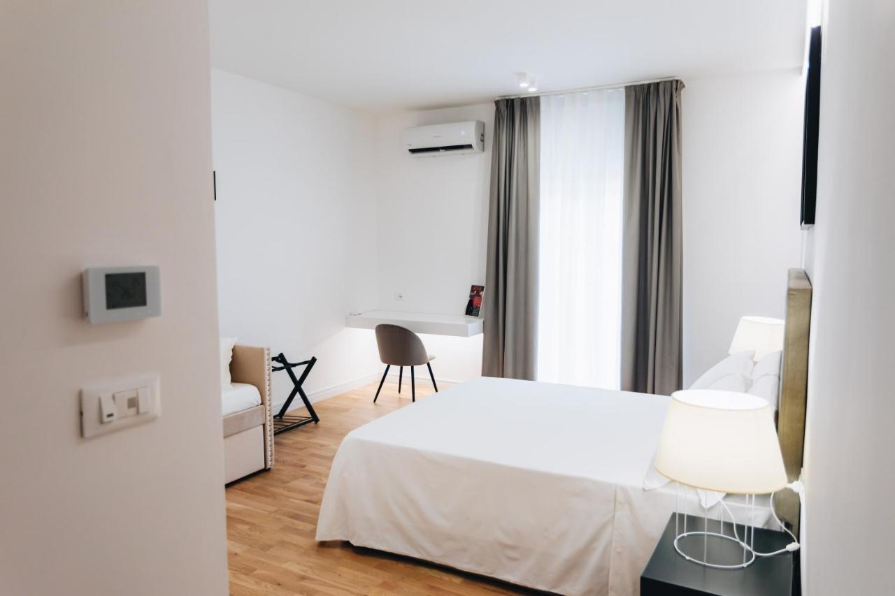 Centoquindici Rooms & Suite Montesilvano Marina Екстериор снимка